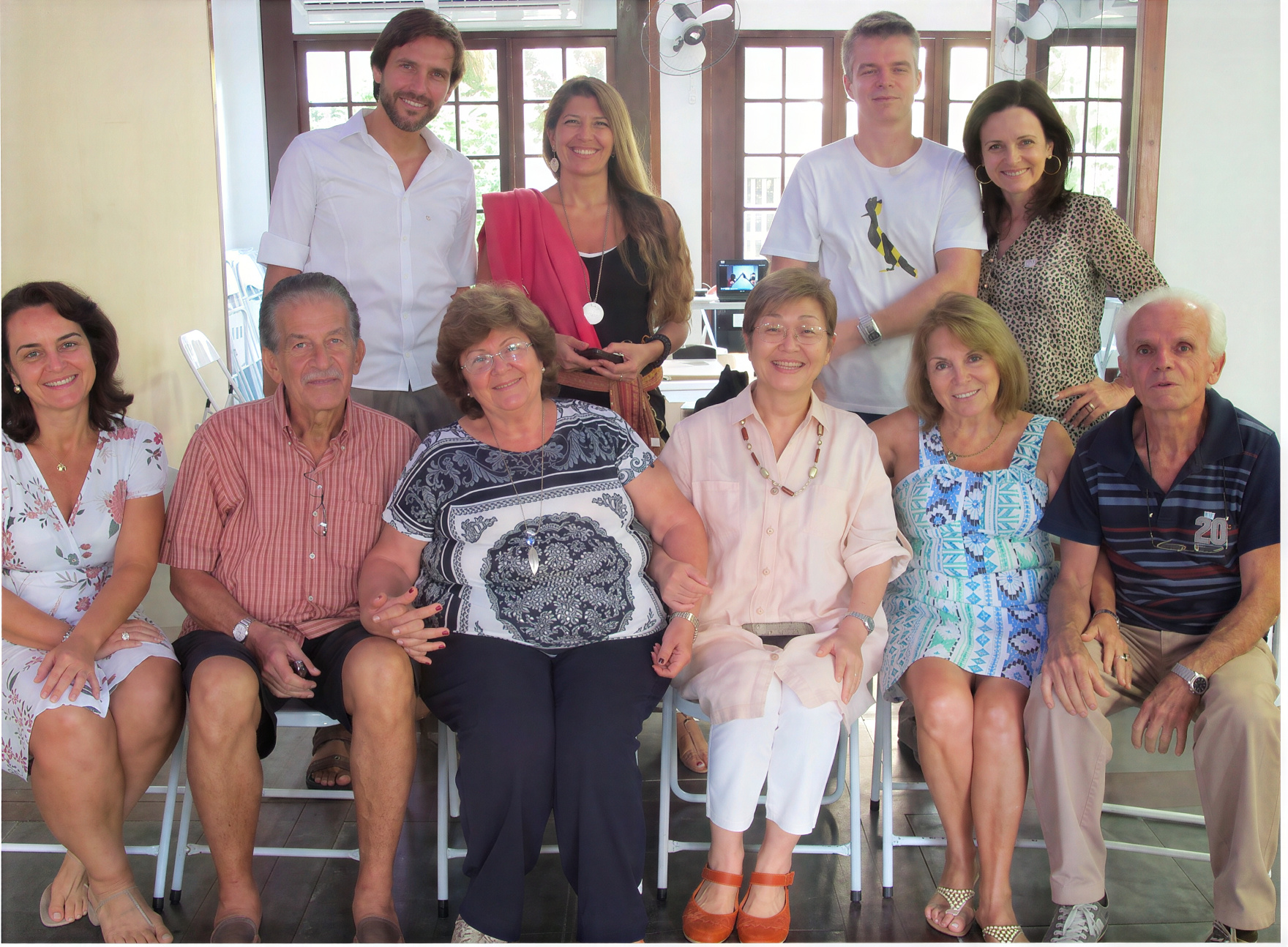 An early graduating class of Osatoshi therapists in Brazil